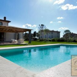 Recently Built Villa for sale near Cortona (1)-1200
