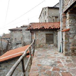 Garfagnana Village House Image 3