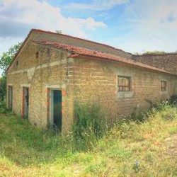 Chianti Farmhouse to Restore Image 8