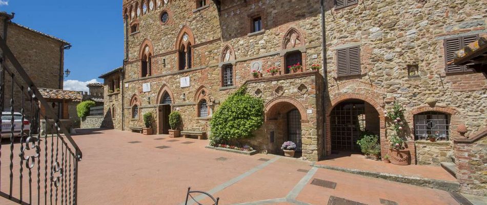 Restored 12th Century Castle near Siena - Casa Tuscany