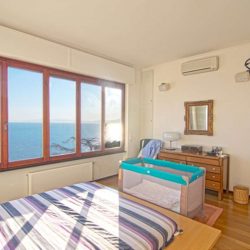 Ligurian Coast Apartment Image 2