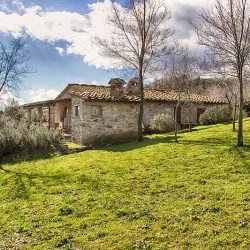 Tuscan Country House Image