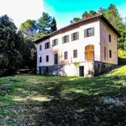 Superb Villa to Restore near Cortona (6)