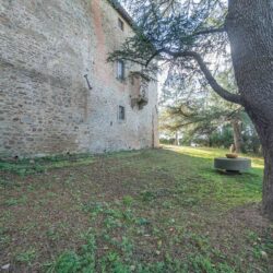 Castle and Estate for Sale near Arezzo 36