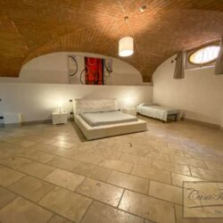 3 Bedroom Apartment in an Amazing Historic Castle (6)