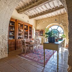 A wonderful stone property for sale near Montalcino, Tuscany (16)