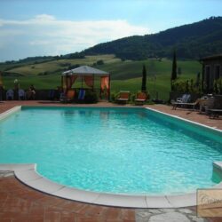 Agriturismo for sale in Tuscany with 10 apartments (4)
