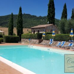 Agriturismo for sale in Tuscany with 10 apartments (8)-1200