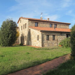 Agriturismo for sale near Volterra Tuscany (10)