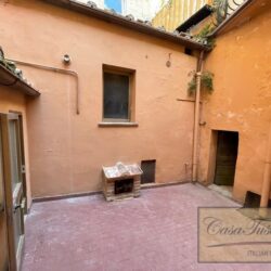 Apartment with Balcony and Cellar in Montepulciano 3