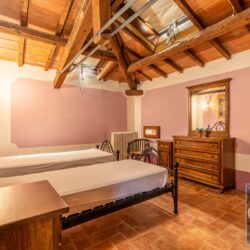Beautiful Villa for Sale near Arezzo, Tuscany (1)
