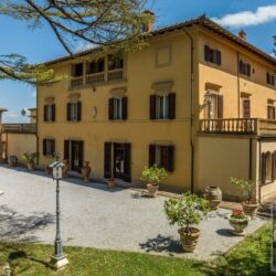 Beautiful Villa for Sale near Arezzo, Tuscany (12)