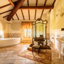 Beautiful Villa for Sale near Arezzo, Tuscany (36)