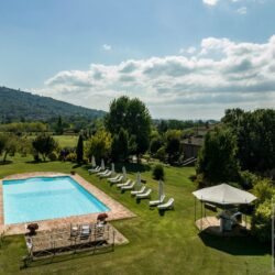 Beautiful Villa with Pool for sale near Cortona Tuscany (20)