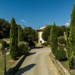 Beautiful Villa with Pool for sale near Cortona Tuscany (27)