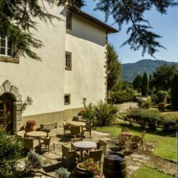 Beautiful Villa with Pool for sale near Cortona Tuscany (30)