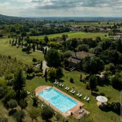 Beautiful Villa with Pool for sale near Cortona Tuscany (34)
