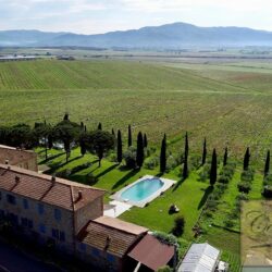 Beautiful property for sale near Cortona Tuscany (2)-1200