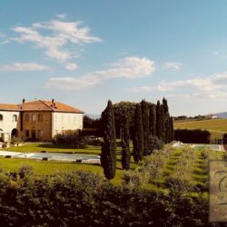 Beautiful property for sale near Cortona Tuscany (9)-1200