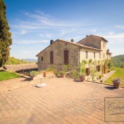Chianti Farmhouse for sale near Castelnuovo Berardenga Tuscany 2(63)