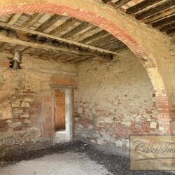 Country House near Asciano To Partially Restore 6
