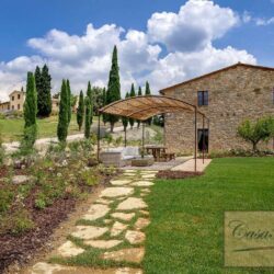 Country House with Restaurant, Riding School and Jacuzzi 8