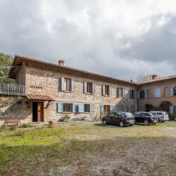 Farmhouse for sale near Cetona Tuscany (27)-1200
