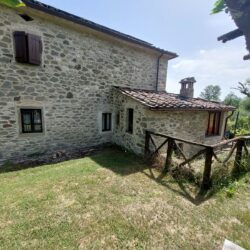 Former mill with pool for sale near Caprese Michelangelo Arezzo Tuscany (29)-1200