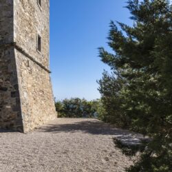 Fortress on the Tuscan coast with direct sea access (19)