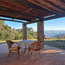 House for sale in Tuscany (2)