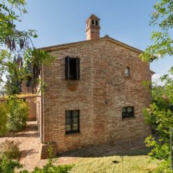 House for sale near Lake Trasimeno Umbria (13)