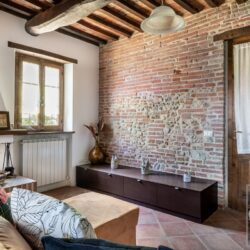 House for sale near Lake Trasimeno Umbria (28)