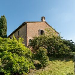 House for sale near Lake Trasimeno Umbria (9)