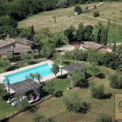 House with pool for sale near Chianciano Terme Tuscany (90)-1200