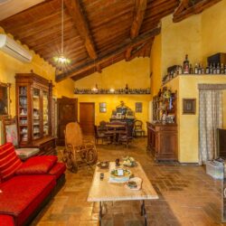 Large farmhouse for sale near Buonconvento Crete Senesi Tuscany (42)