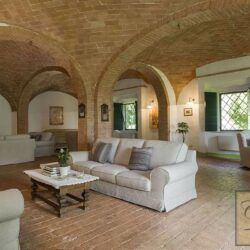 Large villa in town with pool Siena Tuscany (3)-1200