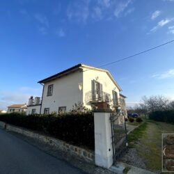 Property with 7 apartments fpr sale near Cortona (45)-1200