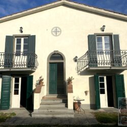 Property with 7 apartments fpr sale near Cortona (60)-1200