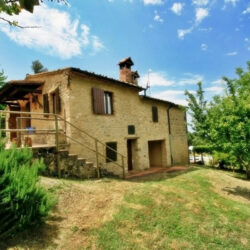 Restored farmhouse with pool near Pomarance Pisa Tuscany (5)