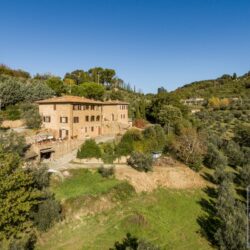 Stone farmhouse property for sale near Trequanda Tuscany (27)