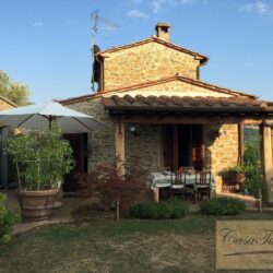 Stone house for sale near Cortona Tuscany (8)-1200