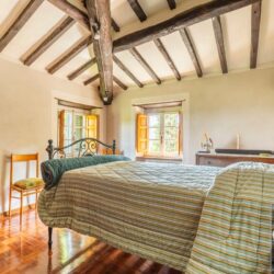 Stone house for sale near Lucca Tuscany (39)