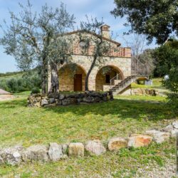 Stone house for sale near San Gimignano (2)