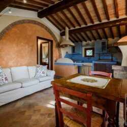 Stone house for sale near San Gimignano (22)