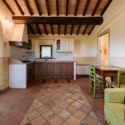 Stone house for sale near San Gimignano (33)