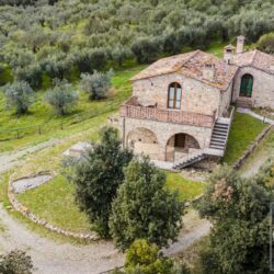 Stone house for sale near San Gimignano (40)