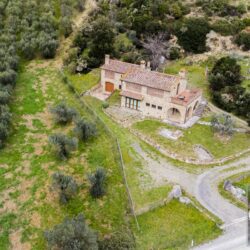 Stone house for sale near San Gimignano (43)