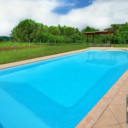 Stone house with pool and annex for sale in Tuscany (3)