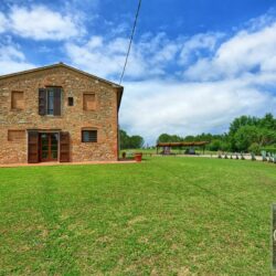 Stone house with pool and annex for sale in Tuscany (4)
