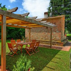 Stone house with pool and annex for sale in Tuscany (9)
